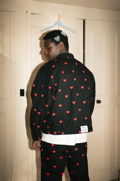 CHAQUETA NEGRA CORAZONES