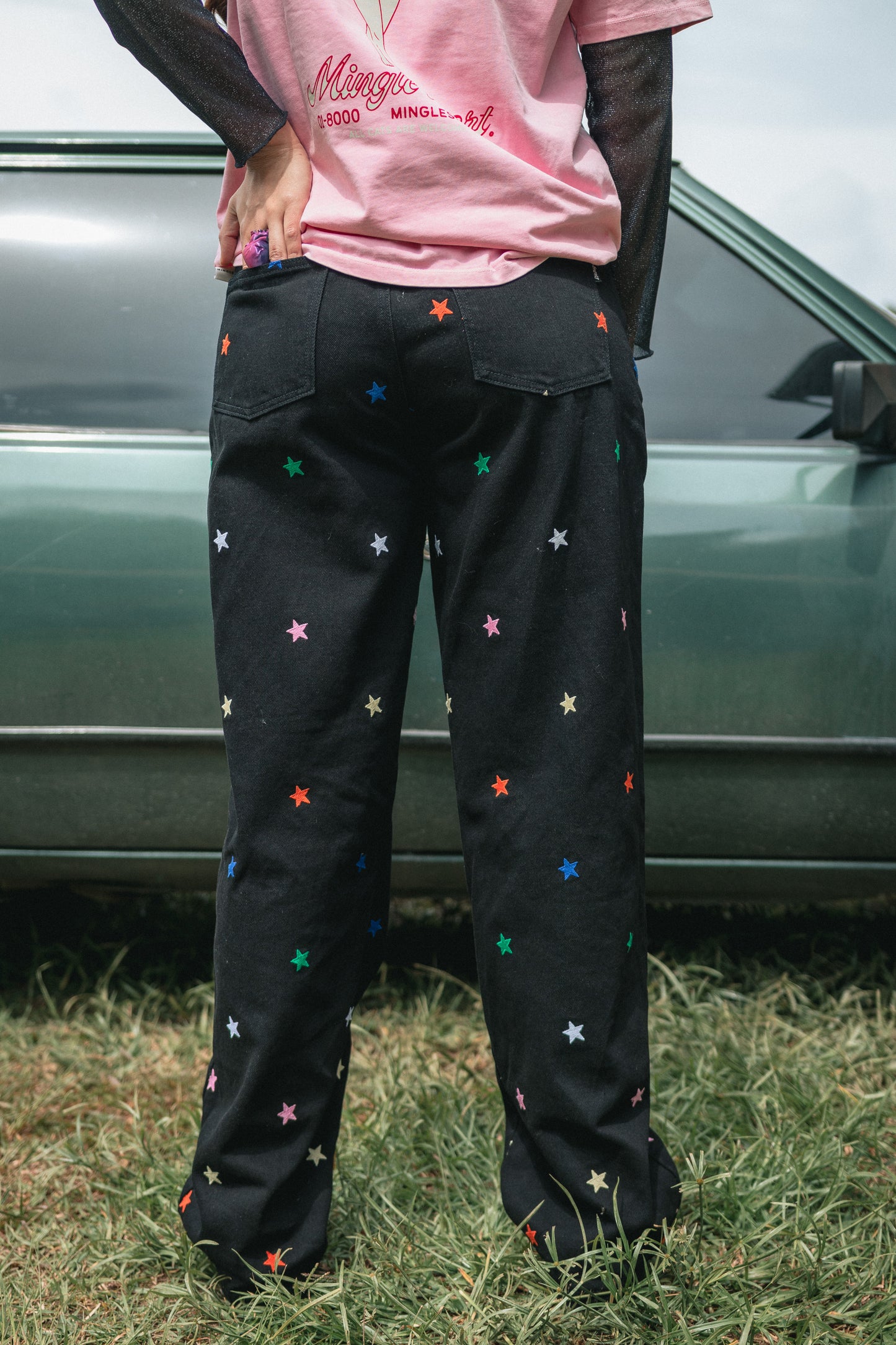 JEAN NEGRO ESTRELLAS BORDADAS