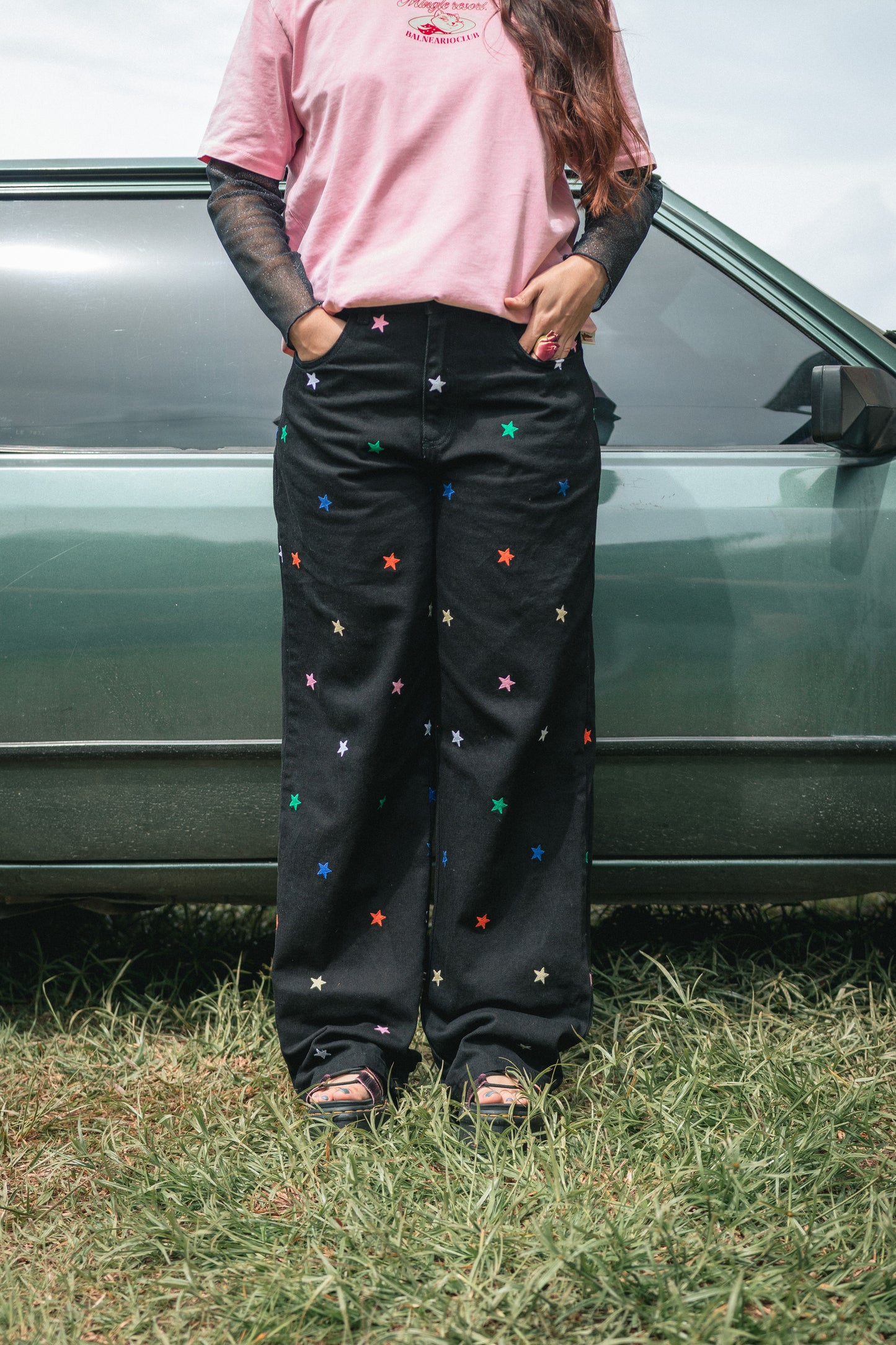 JEAN NEGRO ESTRELLAS BORDADAS