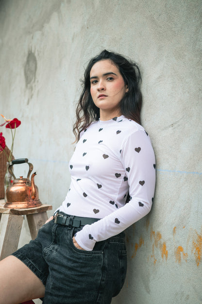 MESH MARFIL CORAZONES NEGROS