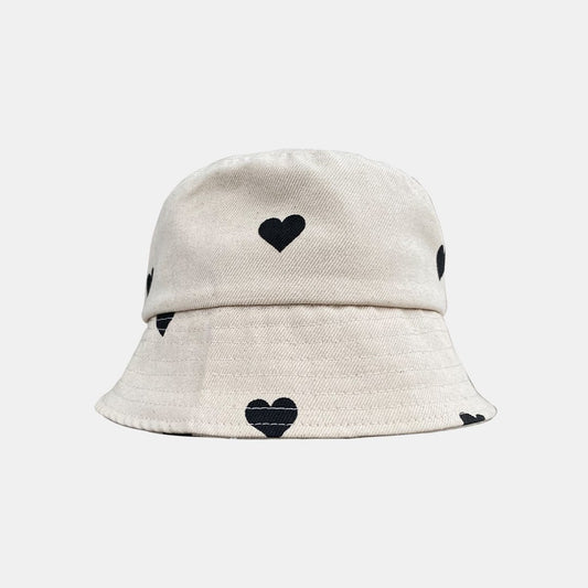 BUCKET HAT MARFIL CORAZONES NEGROS